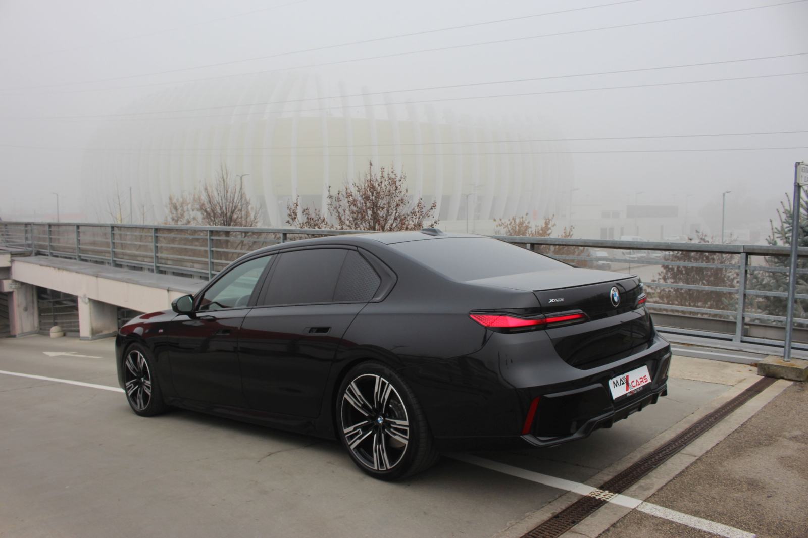 BMW 740xDrive•DOSTUPNO ODMAH•Executive Lounge•Theater Screen•PDV•New 7, pogled izvana - slika 3