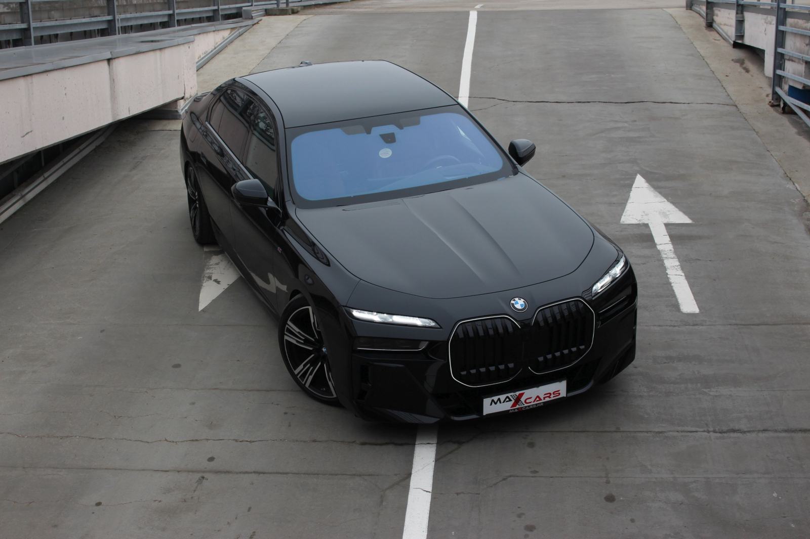 BMW 740xDrive•DOSTUPNO ODMAH•Executive Lounge•Theater Screen•PDV•New 7, pogled izvana - slika 4