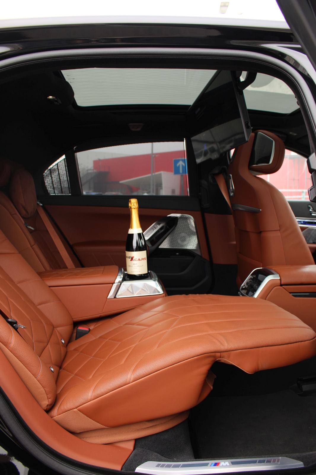 BMW 740xDrive•DOSTUPNO ODMAH•Executive Lounge•Theater Screen•PDV•New 7, fotografija 20