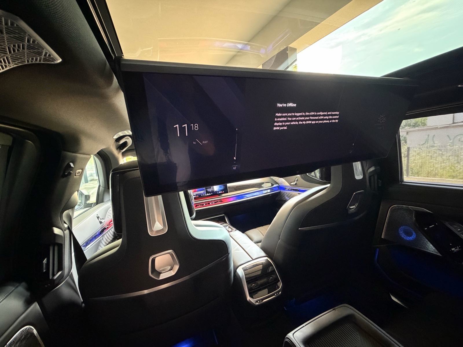 BMW 750e Xd,M Performance,Iconic Glow,TheatreTV,Panorama,B&W,Softclose, fotografija 11