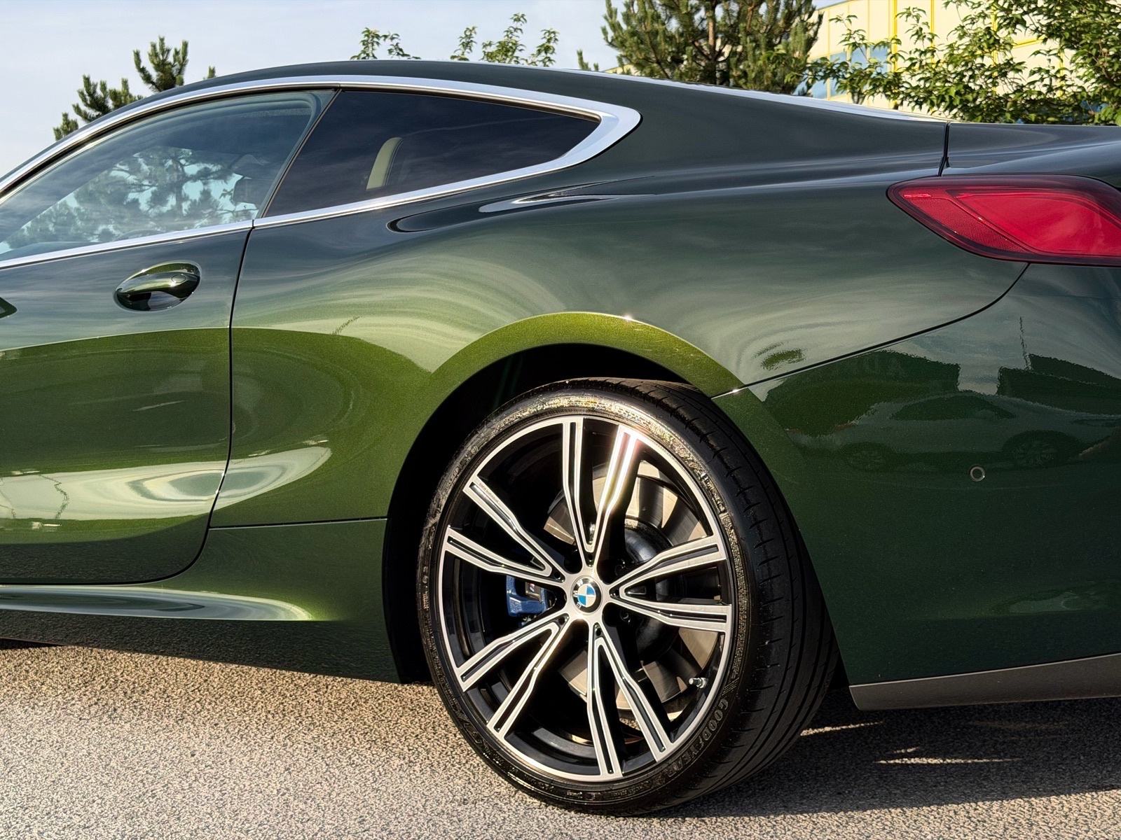 BMW 840i xDrive SANREMO GREEN•M SPORT•INDIVIDUAL•REDIZAJN•GARANCIJA, fotografija 13