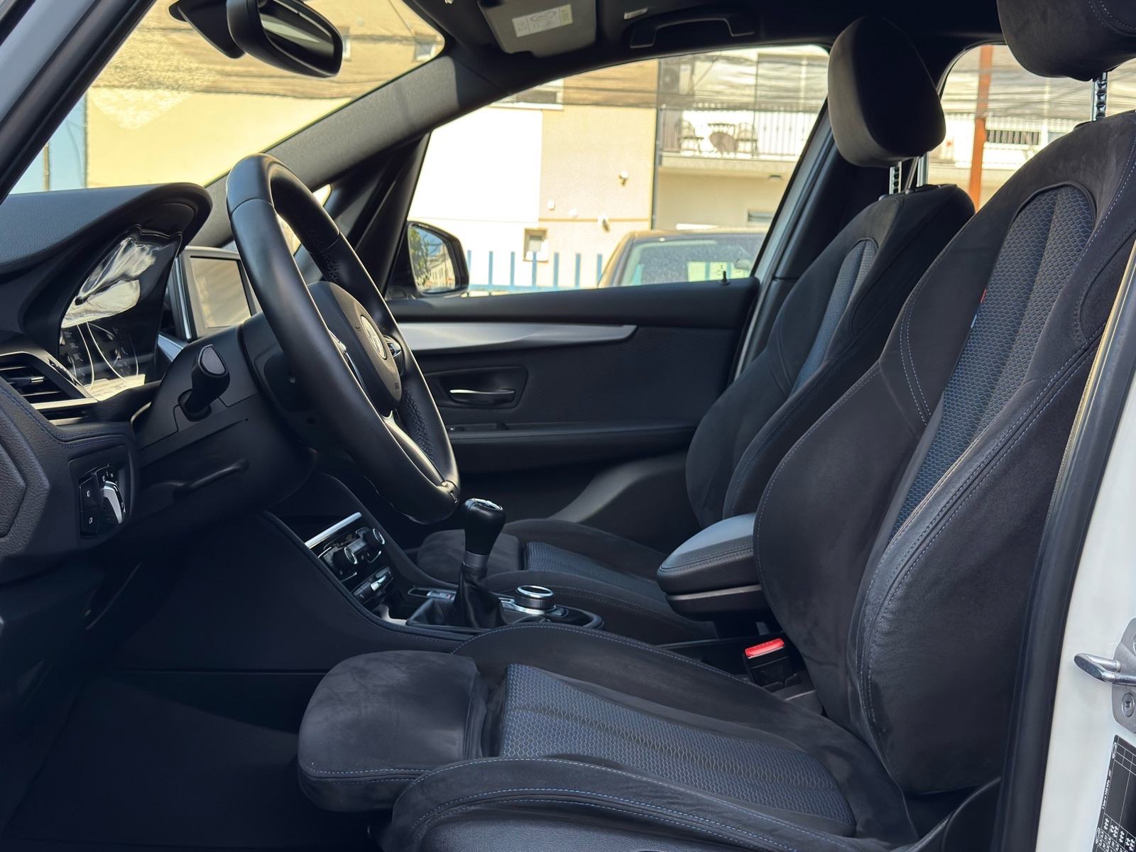 BMW Activ Tourer 218d / M PAKET / LED / NAVI / AMBIENT / JAMSTVO, fotografija 2