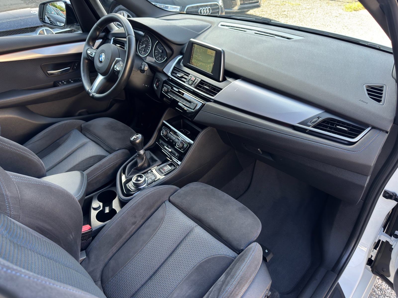 BMW Activ Tourer 218d / M PAKET / LED / NAVI / AMBIENT / JAMSTVO, fotografija 13