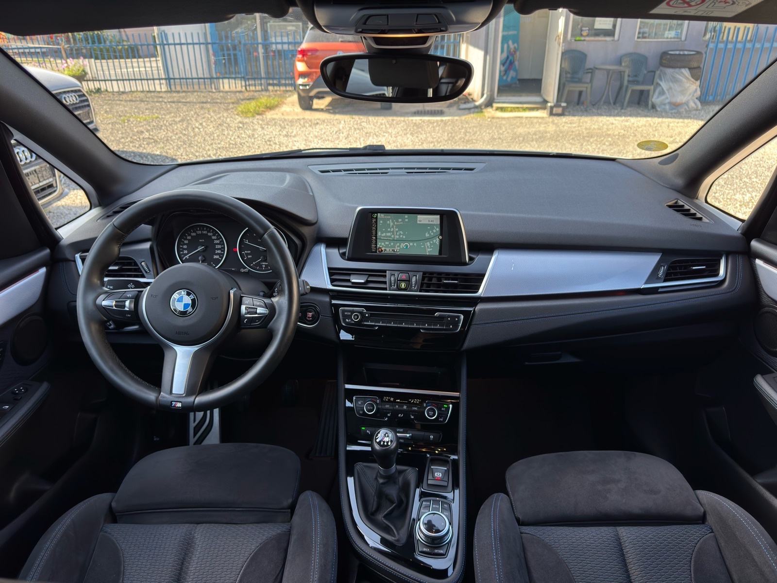 BMW Activ Tourer 218d / M PAKET / LED / NAVI / AMBIENT / JAMSTVO, fotografija 14