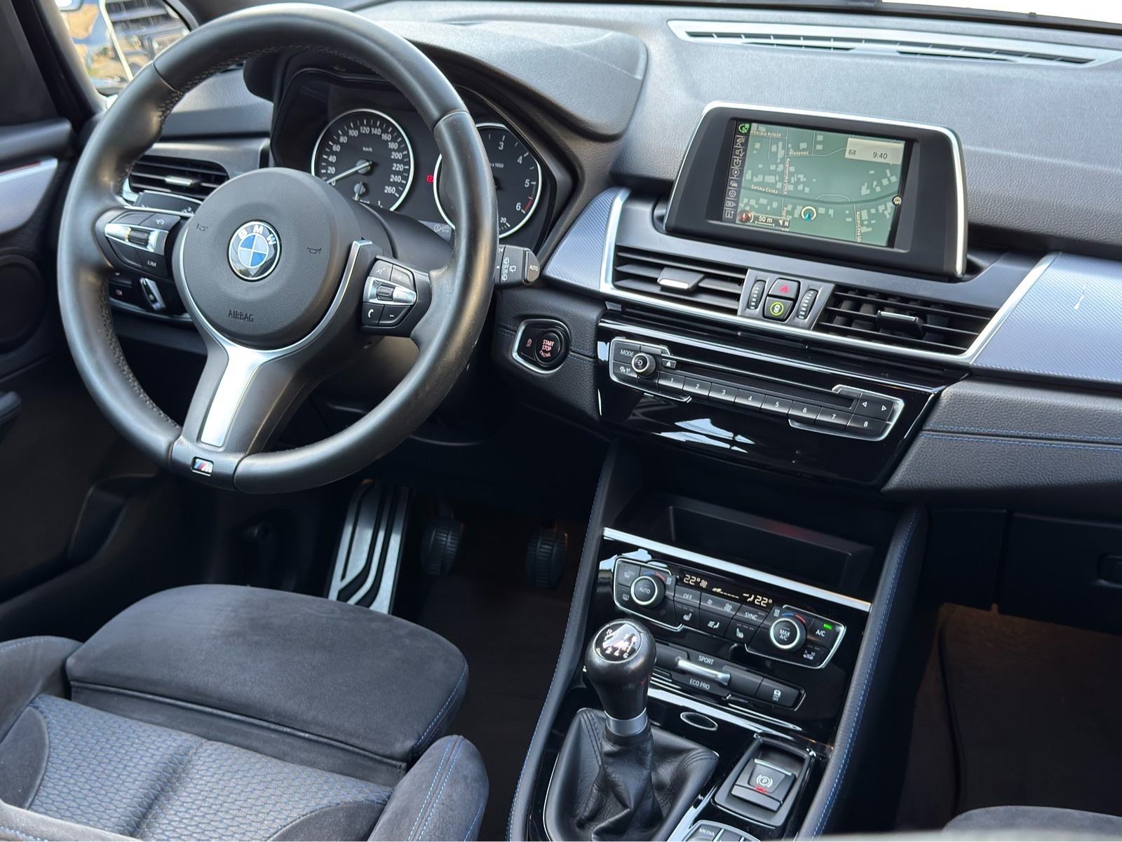 BMW Activ Tourer 218d / M PAKET / LED / NAVI / AMBIENT / JAMSTVO, fotografija 18