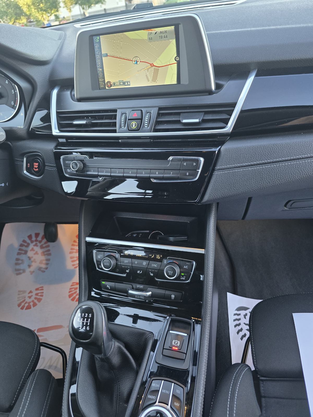 BMW Active Tourer 218d-2017gd.md-NAVIGACIJA,sport line,climatr,KARTICE, fotografija 17