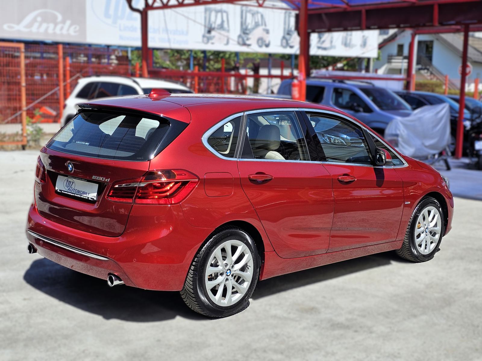 BMW*ACTIVE TOURER*220D-190KS*XDRIVE*AUTOMATIC*LUXURY*NAVI*ALU*11900E, fotografija 4