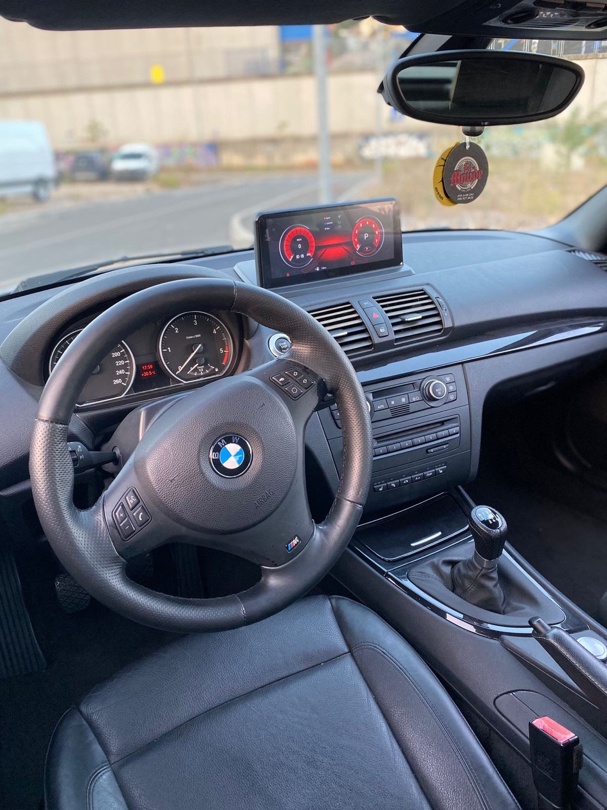 BMW Cabrio serija 1 **M-paket**, fotografija 15