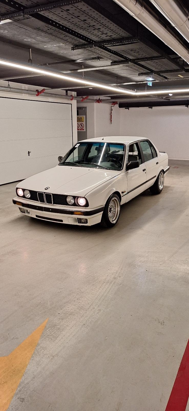 BMW e30 318is kockica