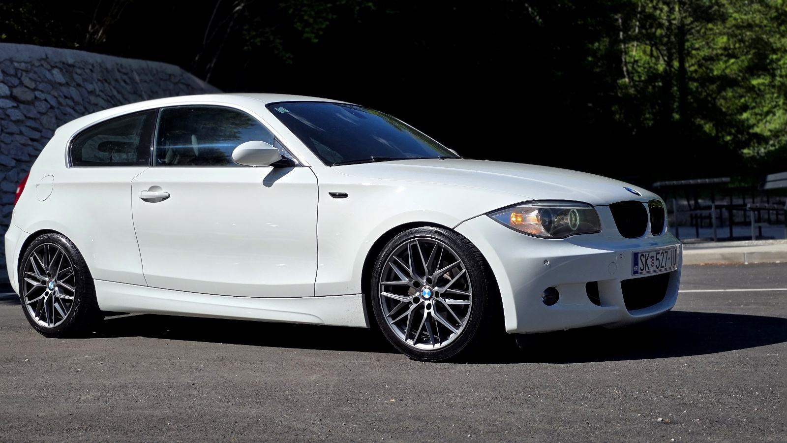 BMW E81 118D 105KW/ 169.000KM / M Paket / Servis / Vlasnica 6 Godina, fotografija 14