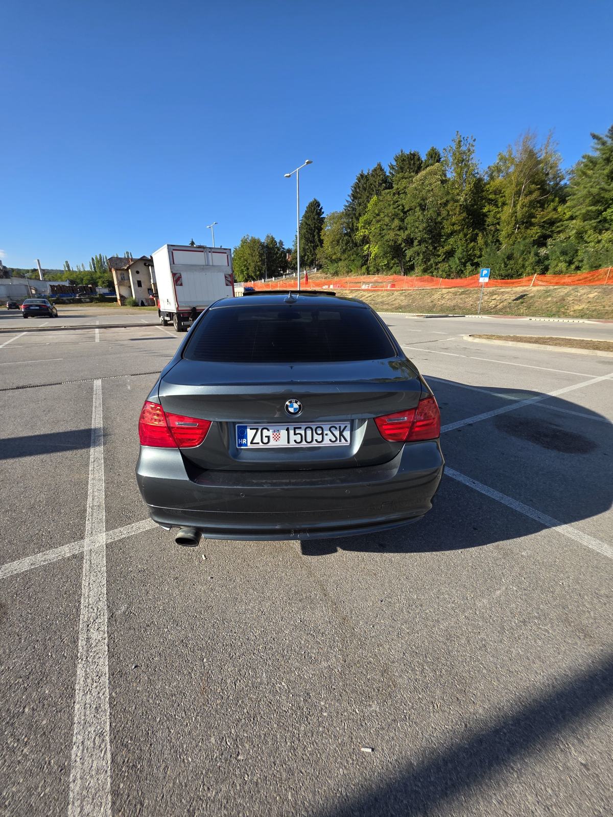 BMW E90 320d LCI (2011) – Reg. 4/2027, novi lanac i kvačilo, bez ulaga, fotografija 4