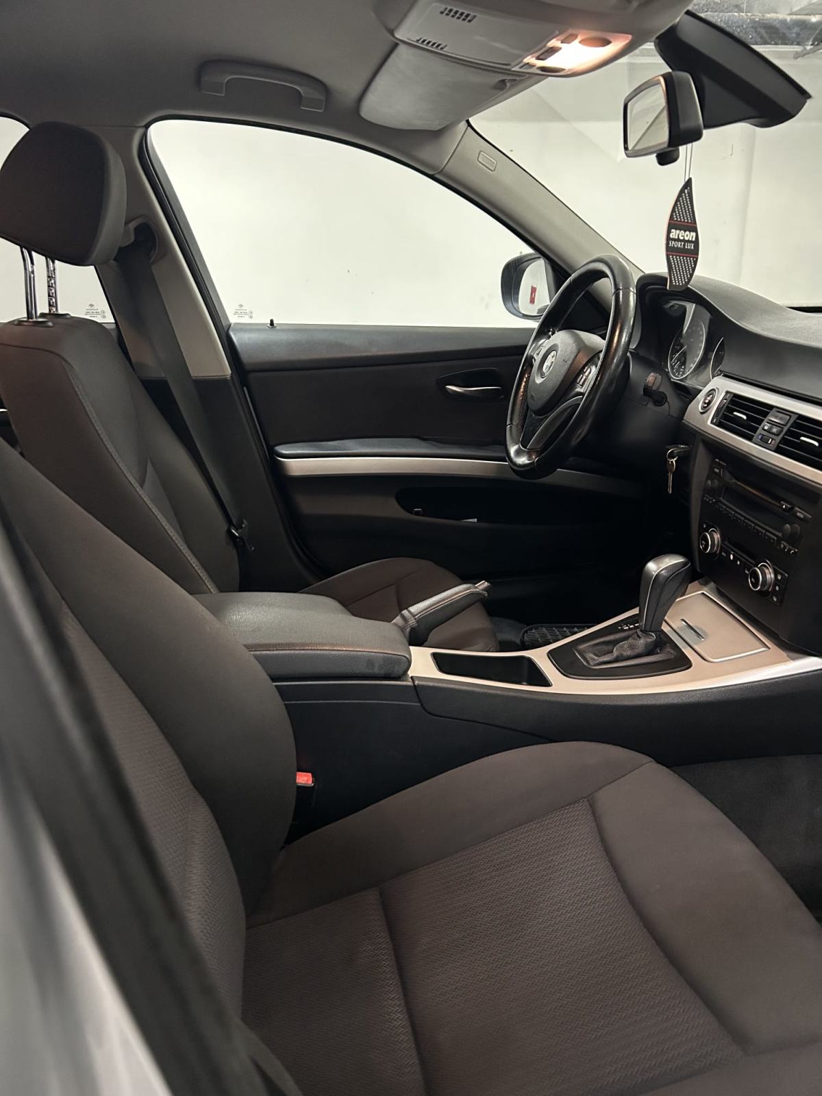 BMW e90 AUTOMATIK, fotografija 5
