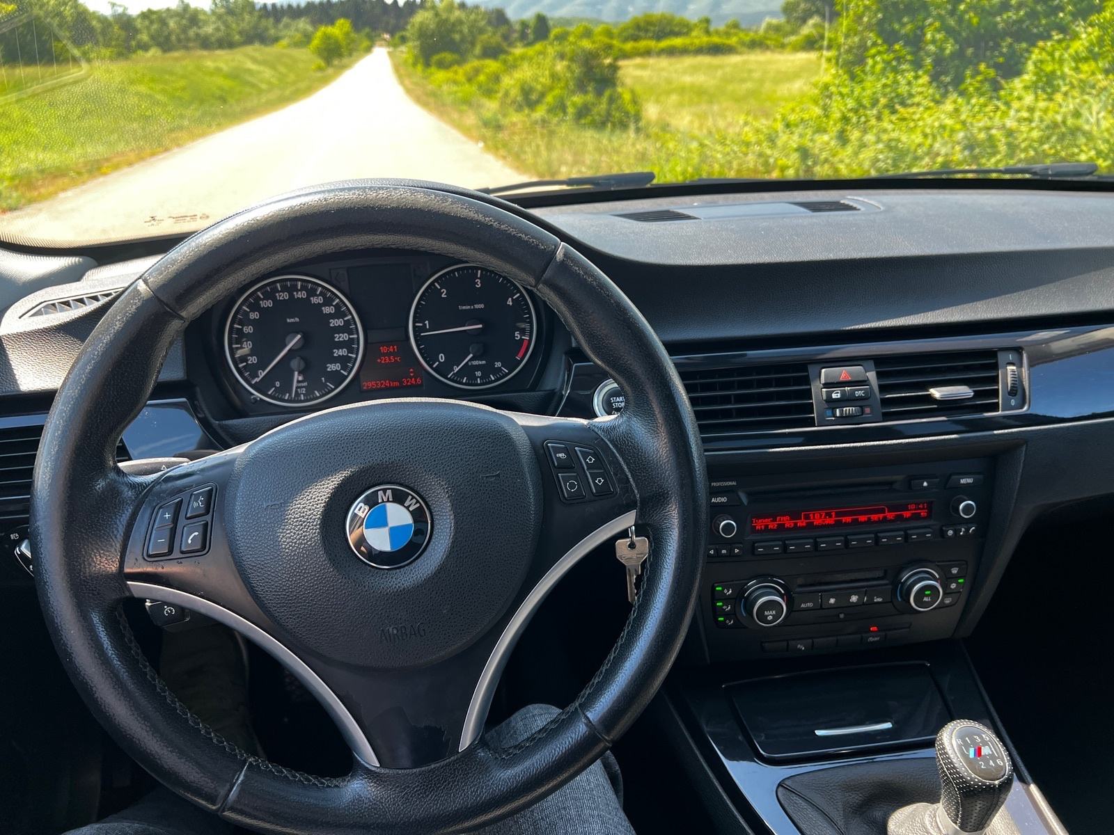 BMW e90, fotografija 13
