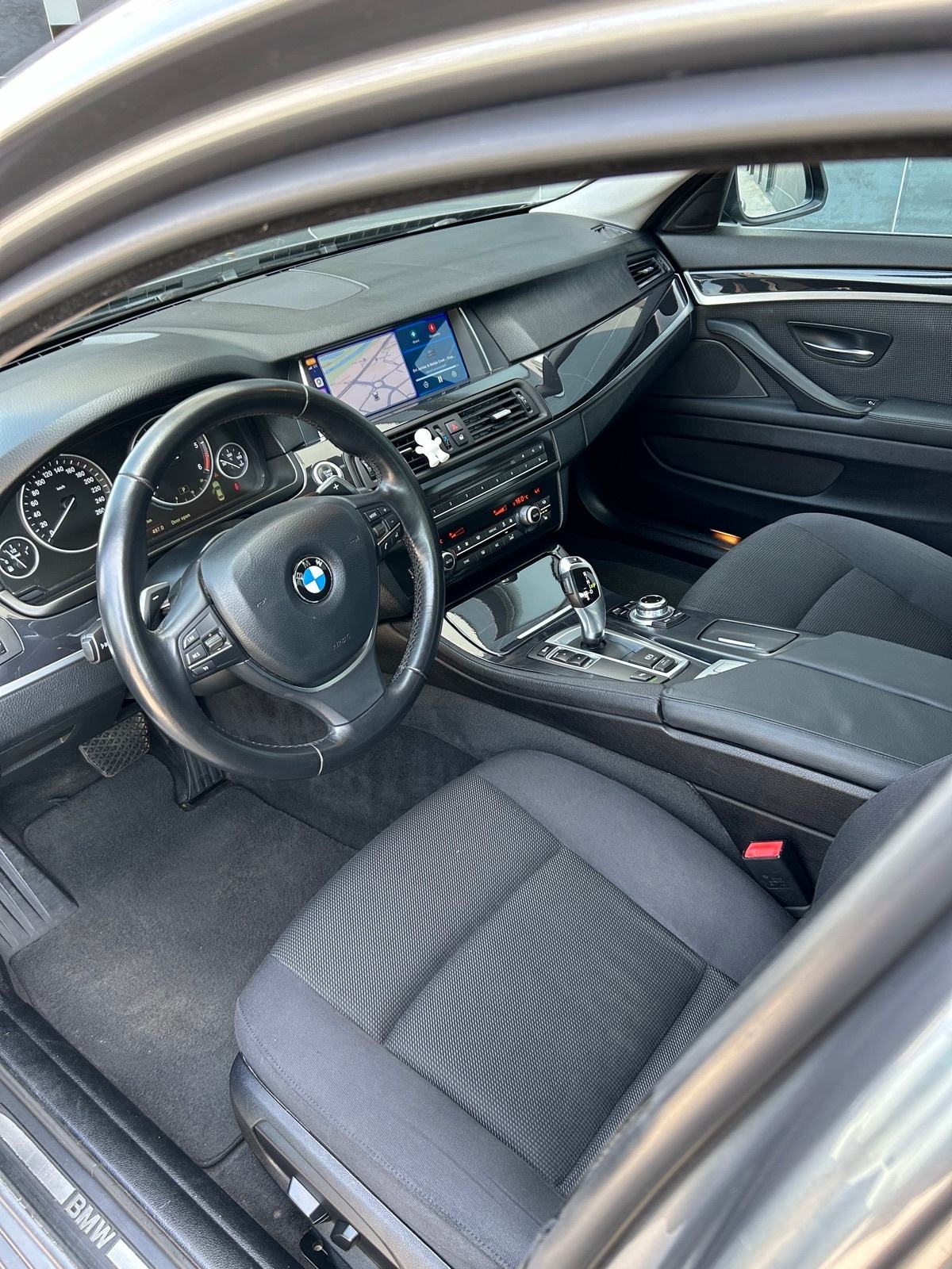 BMW F10 520d Lci Automatik, fotografija 12