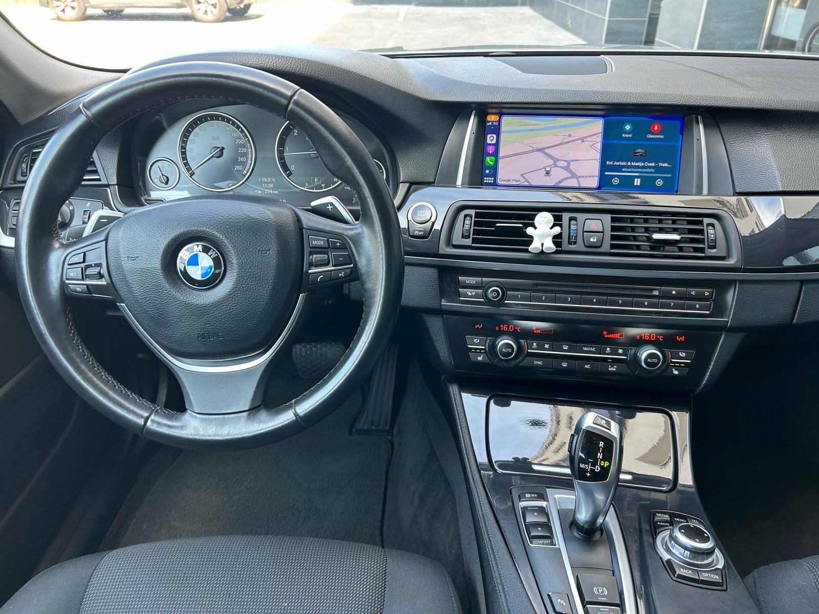 BMW F10 520d Lci Automatik, fotografija 15