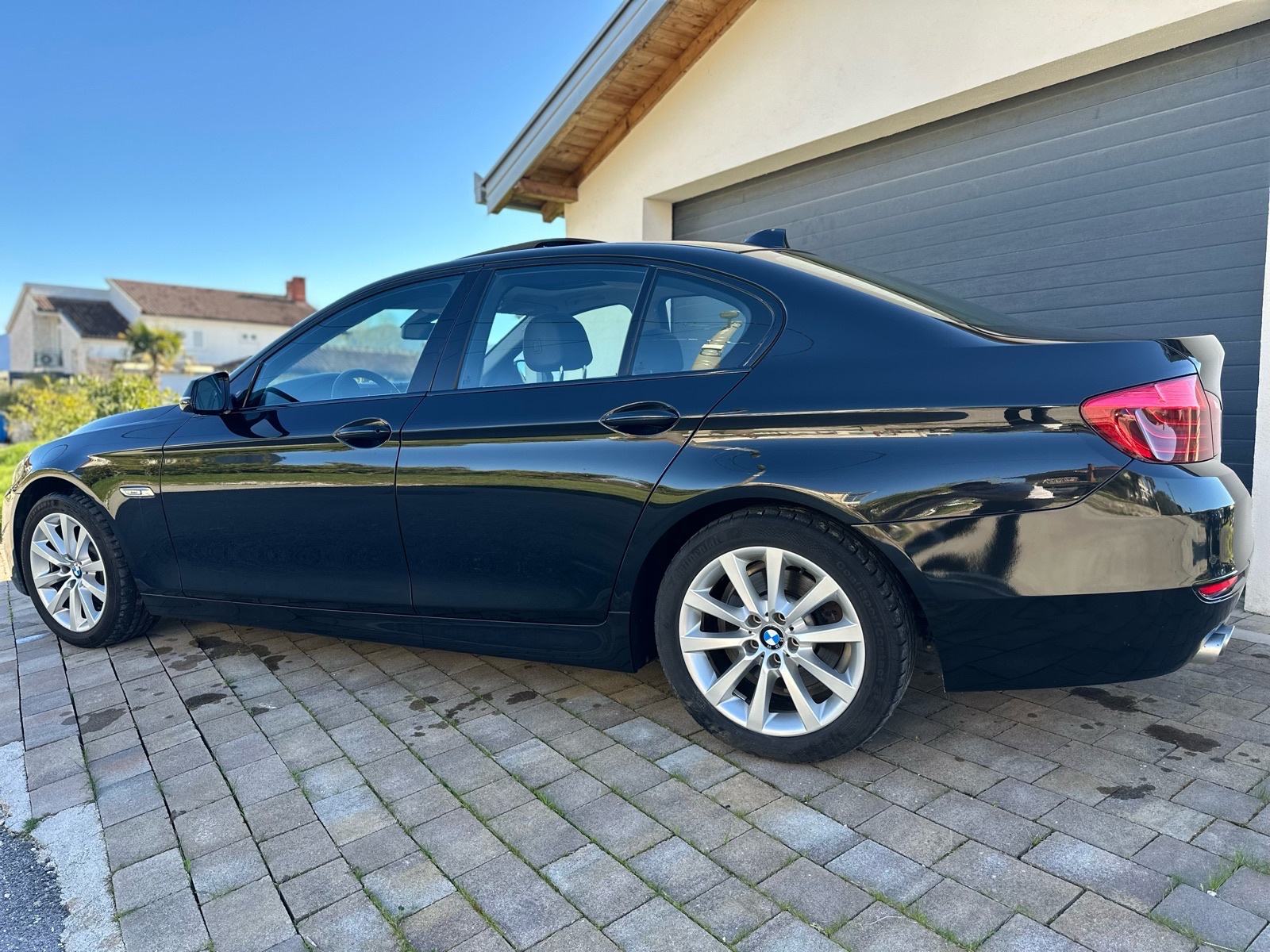 BMW F10 520D X Drive LCI Modern line, fotografija 7