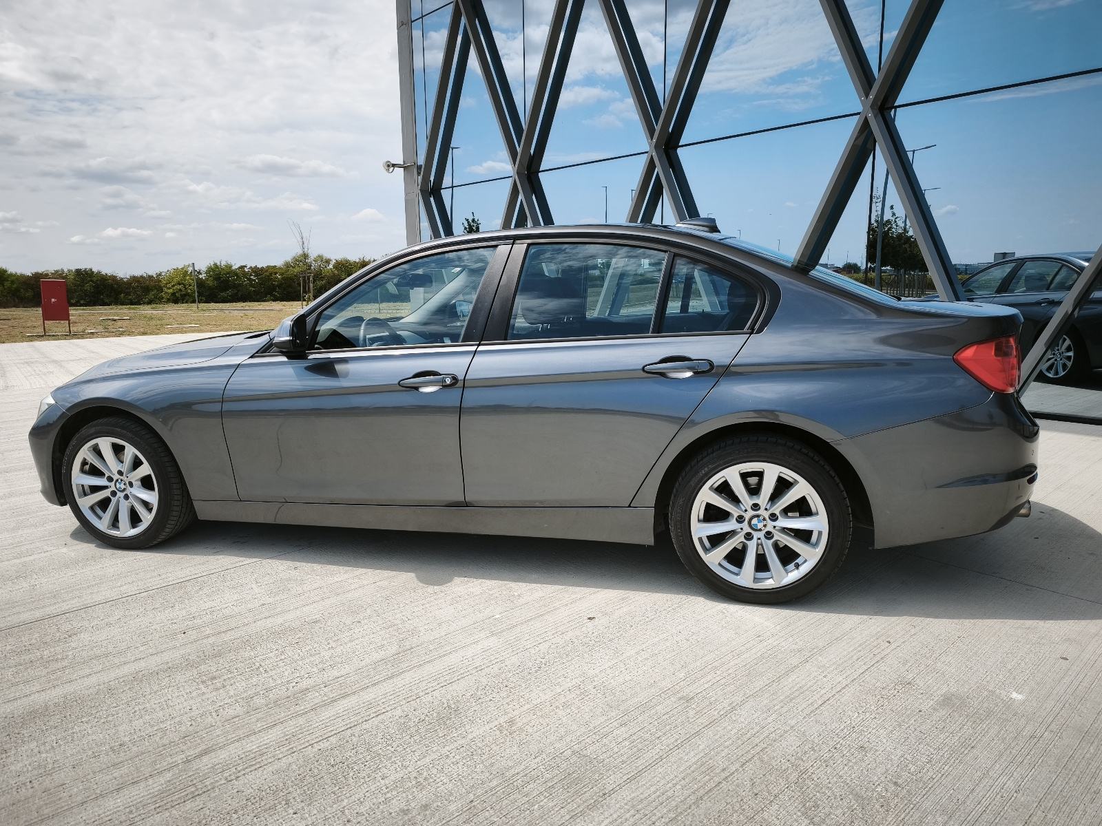 BMW F30 316D 85KW 2013 REG. 7/2027, fotografija 5
