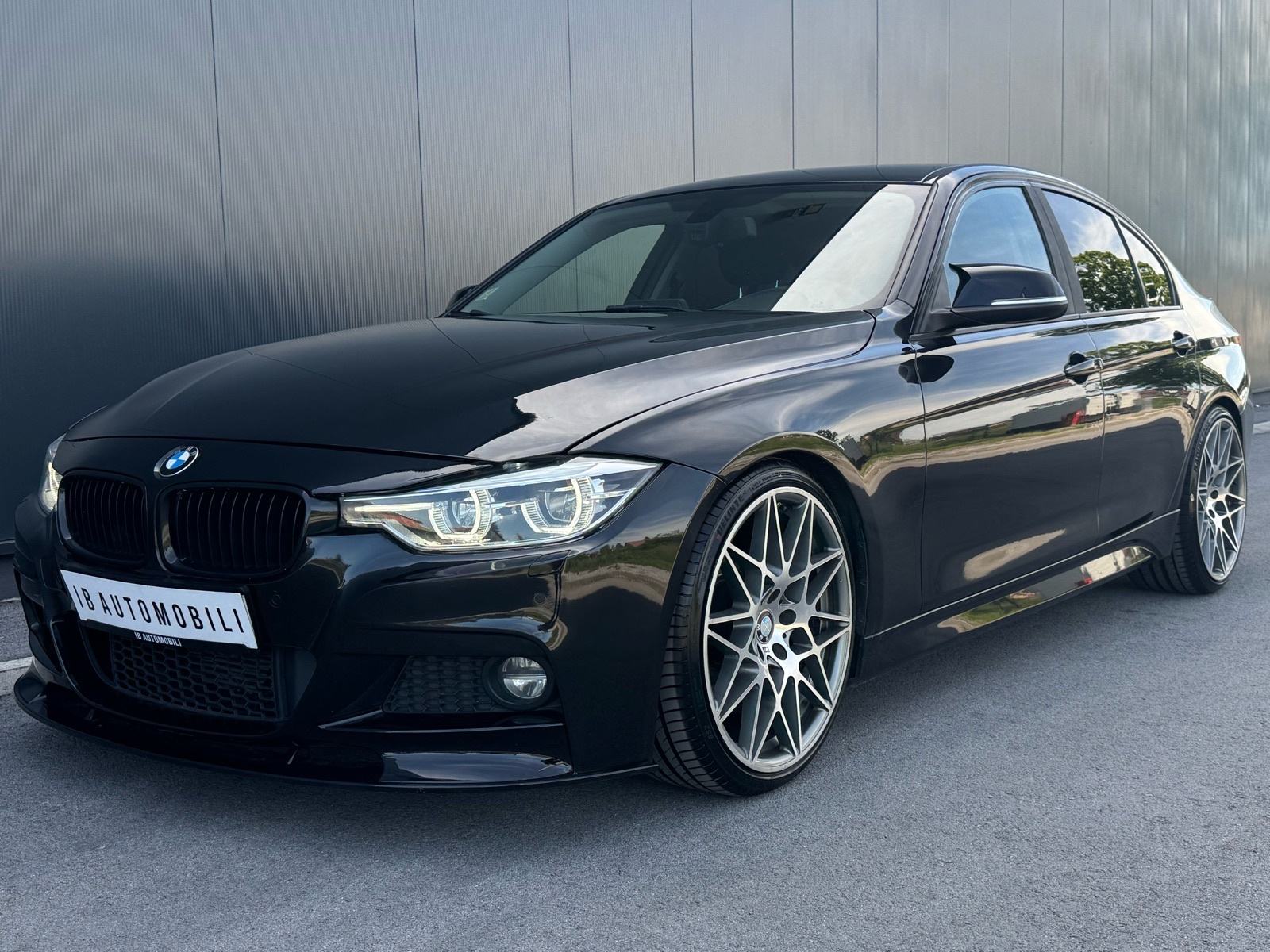 BMW F30 318d LCI M-Paket - ZF8•Eibach•666 Style 20”•JAMSTVO!, fotografija 1