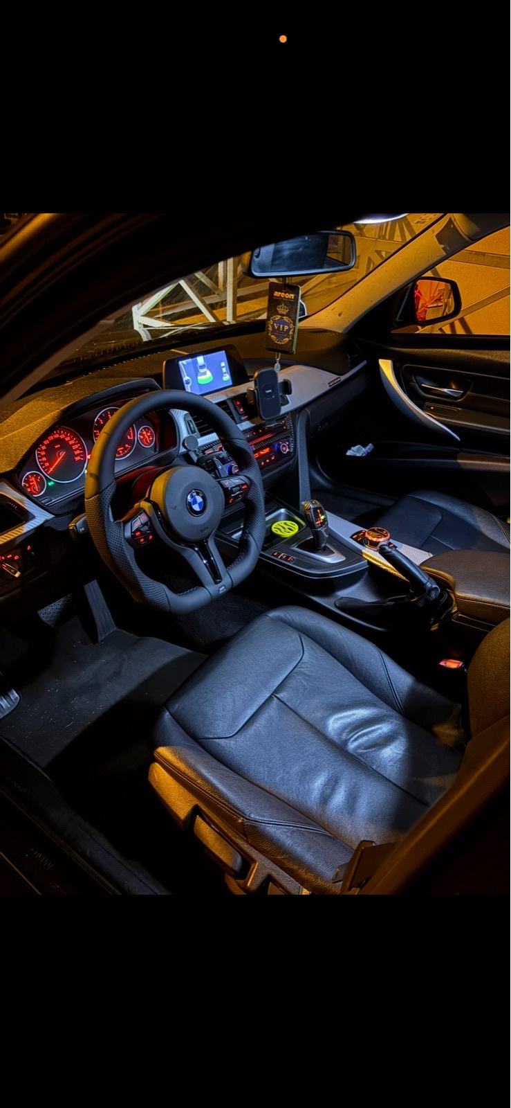 BMW F30 320d Automatik - 299.000 km - OŠTEĆEN - KOMPLET, fotografija 4