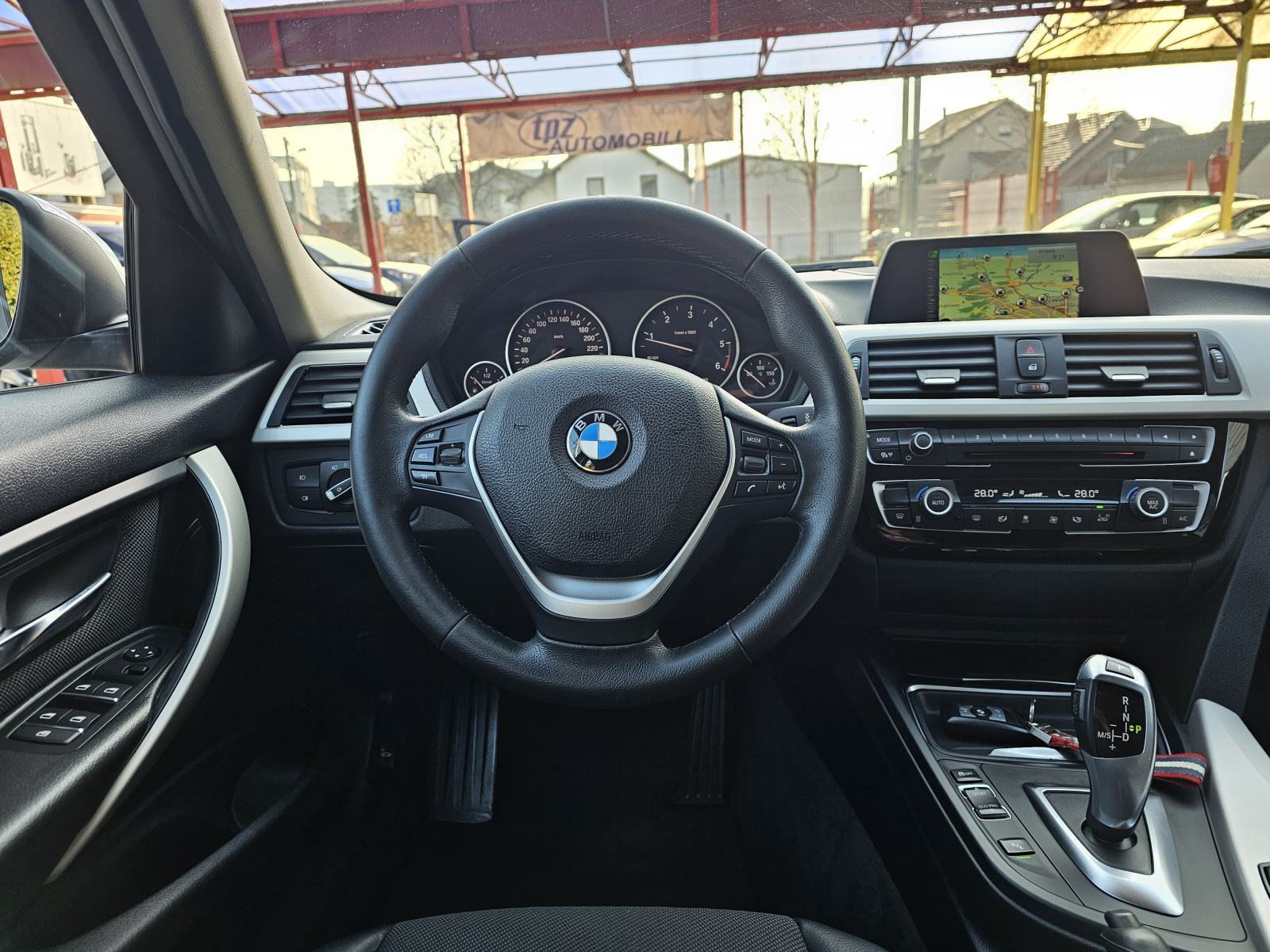 BMW*F31*AUTOMATIK*2015.G*2.0D-150KS*MODERN*NAVI*KOŽA*LED*11990e, fotografija 15