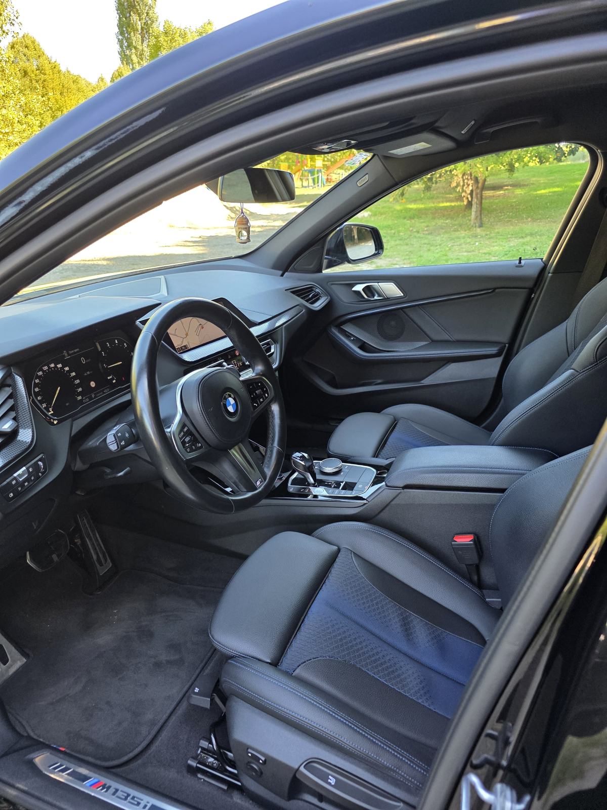 BMW F40 M135i xDrive Automatik *reg.godinu dana *74 tkm *besprijekoran, fotografija 15