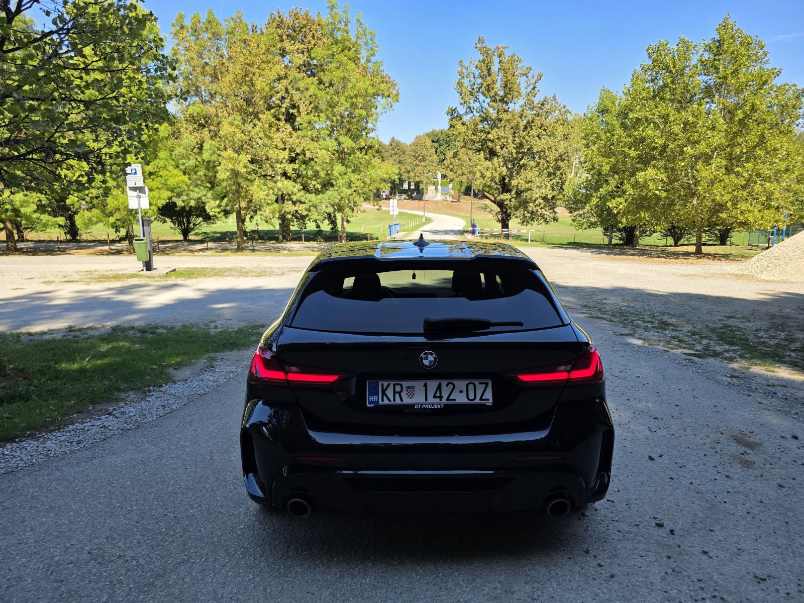 BMW F40 M135i xDrive Automatik *reg.godinu dana *74 tkm *besprijekoran, fotografija 7
