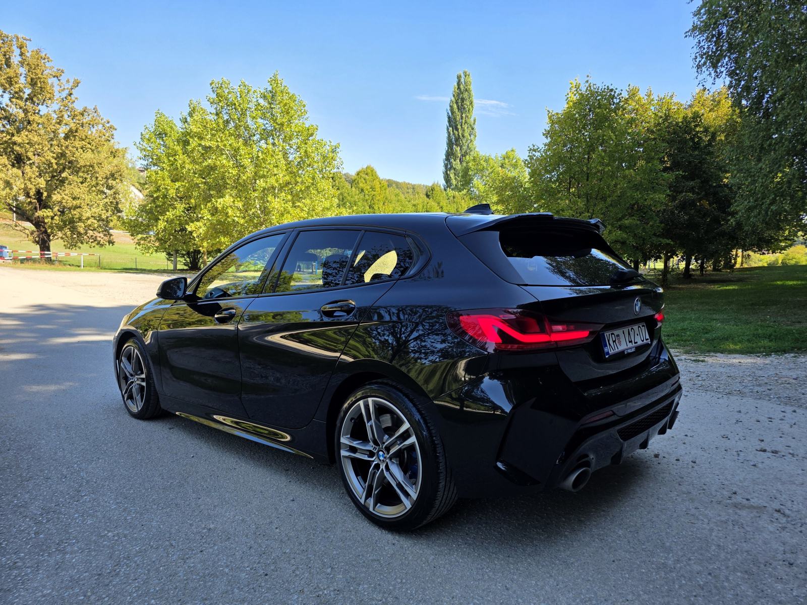 BMW F40 M135i xDrive Automatik *reg.godinu dana *74 tkm *besprijekoran, fotografija 8