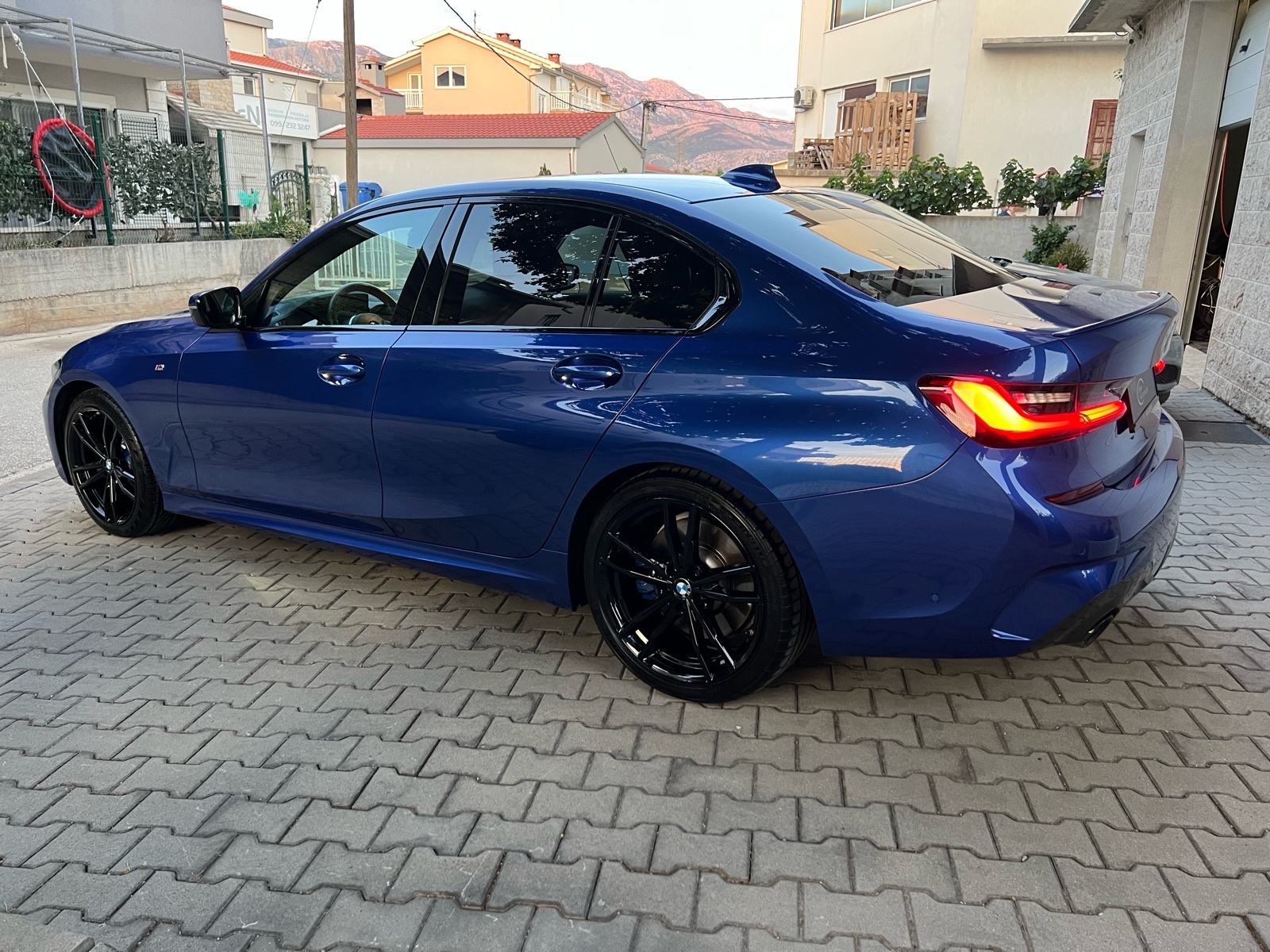BMW G20 330d *XDrive*, *M-Sport*, KAMERA, u sustavu PDV, fotografija 9