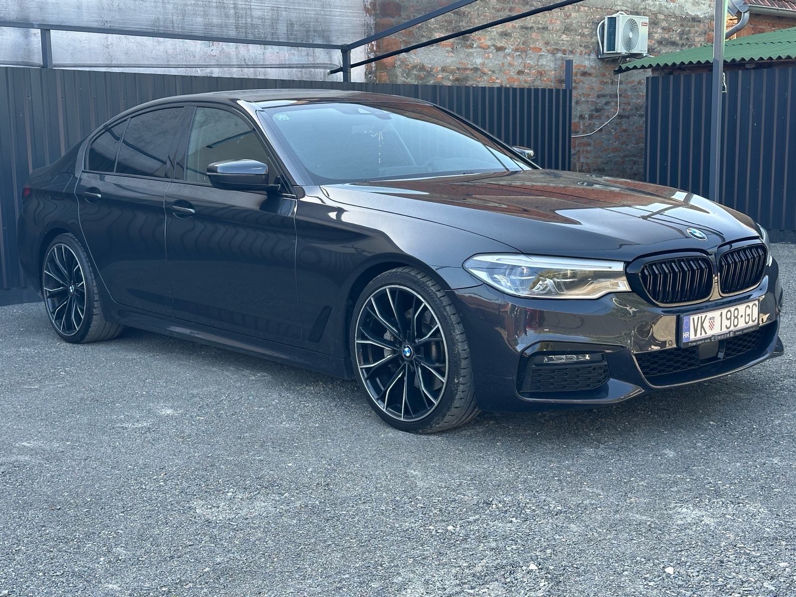 BMW G30 525d M PAKET - TOP STANJE, fotografija 2
