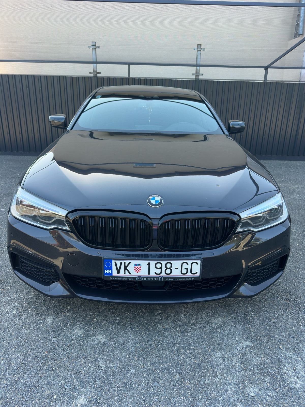 BMW G30 525d M PAKET - TOP STANJE, fotografija 5