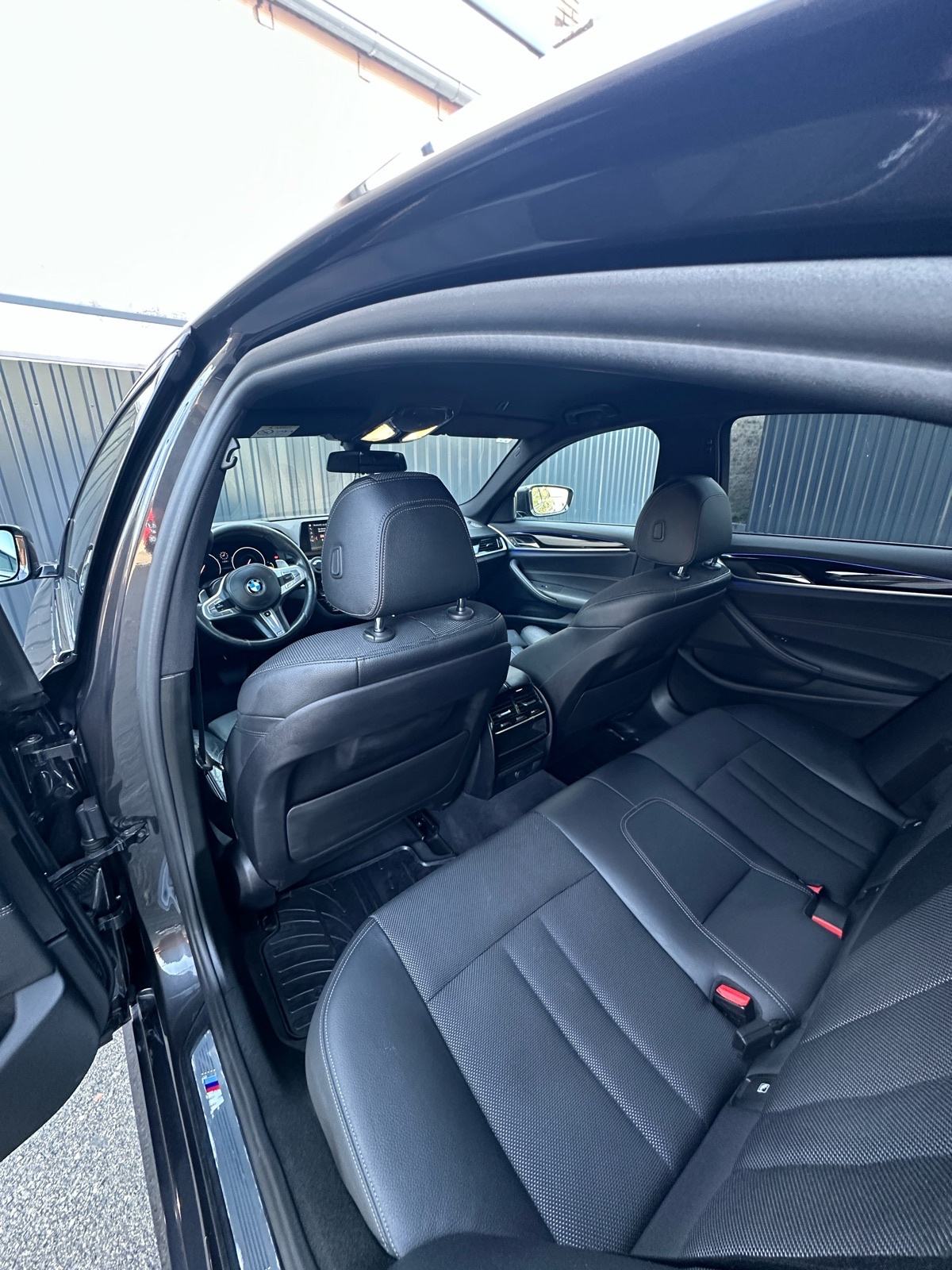 BMW G30 525d M PAKET - TOP STANJE, fotografija 7