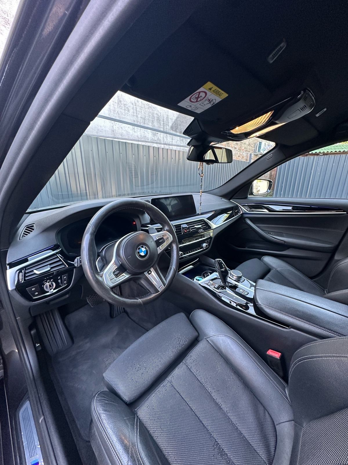 BMW G30 525d M PAKET - TOP STANJE, fotografija 8