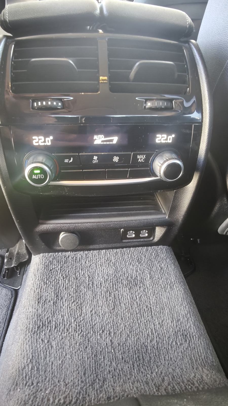 BMW G30 530e plug in hibrid, fotografija 9