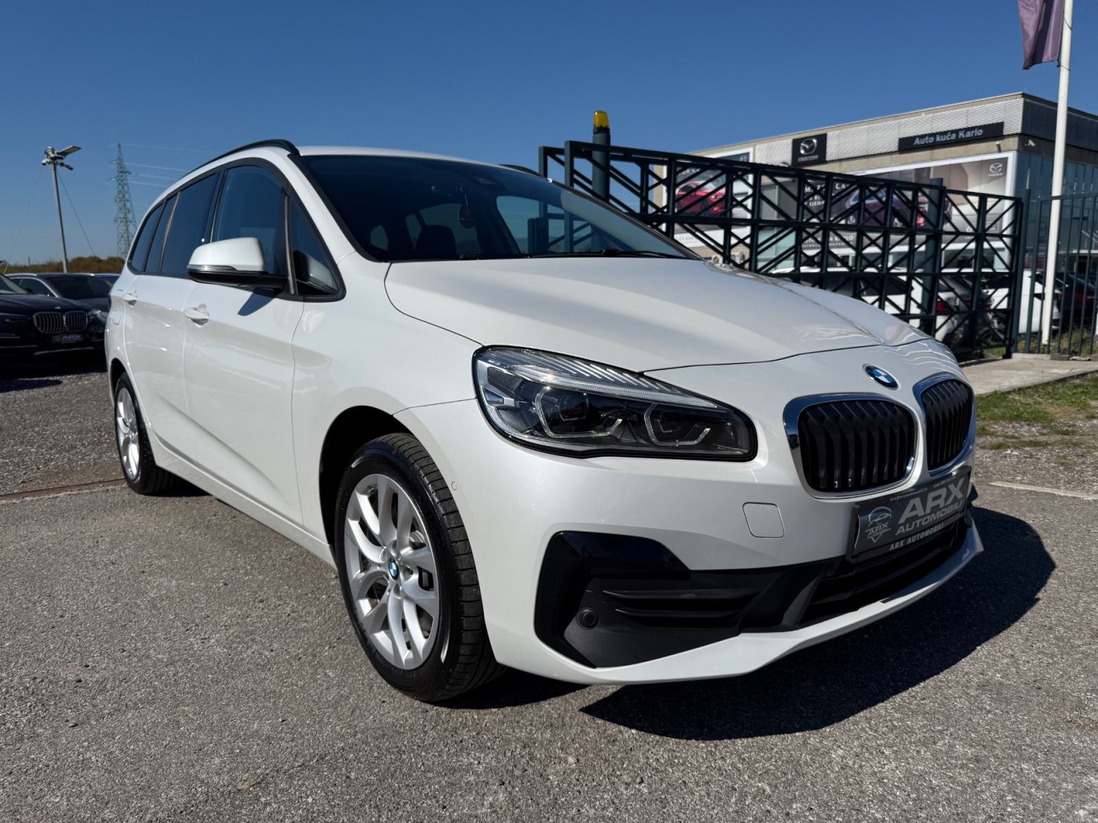 BMW Gran Tourer 218d 7-SJEDALA °NAVI°JAMSTVO-12MJ°LEASING BEZ UČEŠĆA, pogled izvana - slika 1