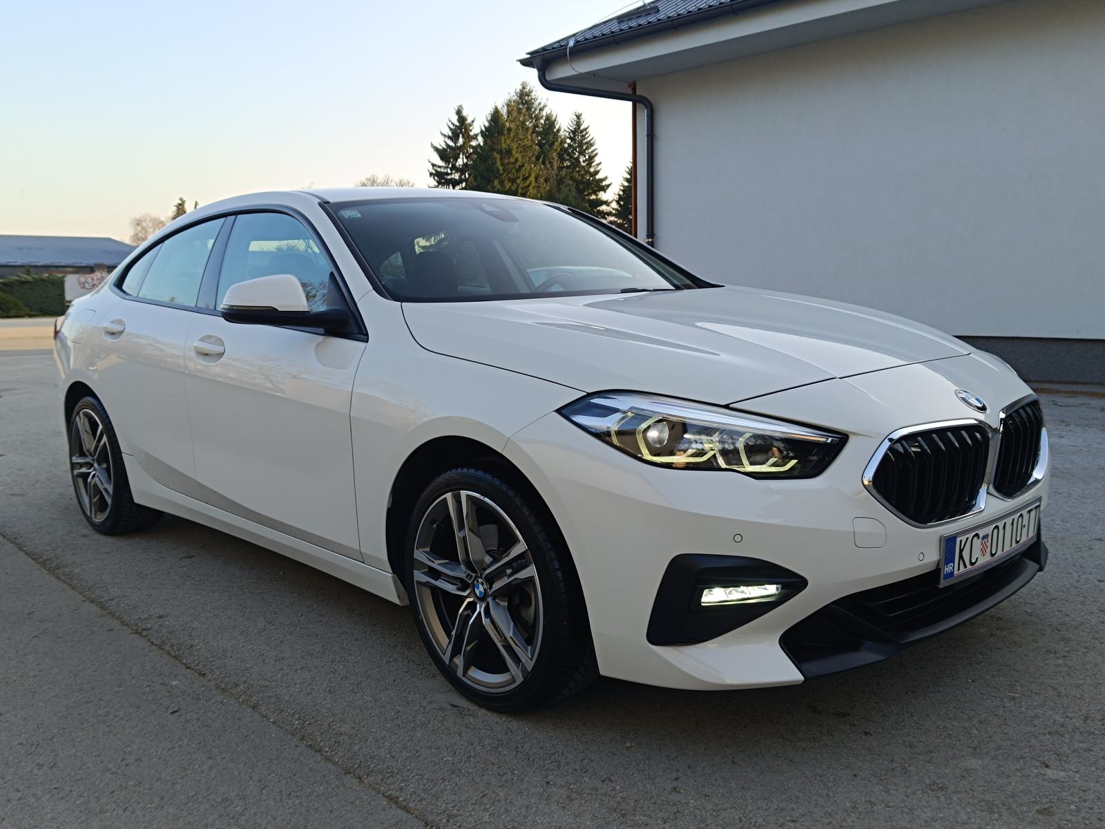 BMW ** GranCoupe ** 2021 godina **, pogled izvana - slika 1