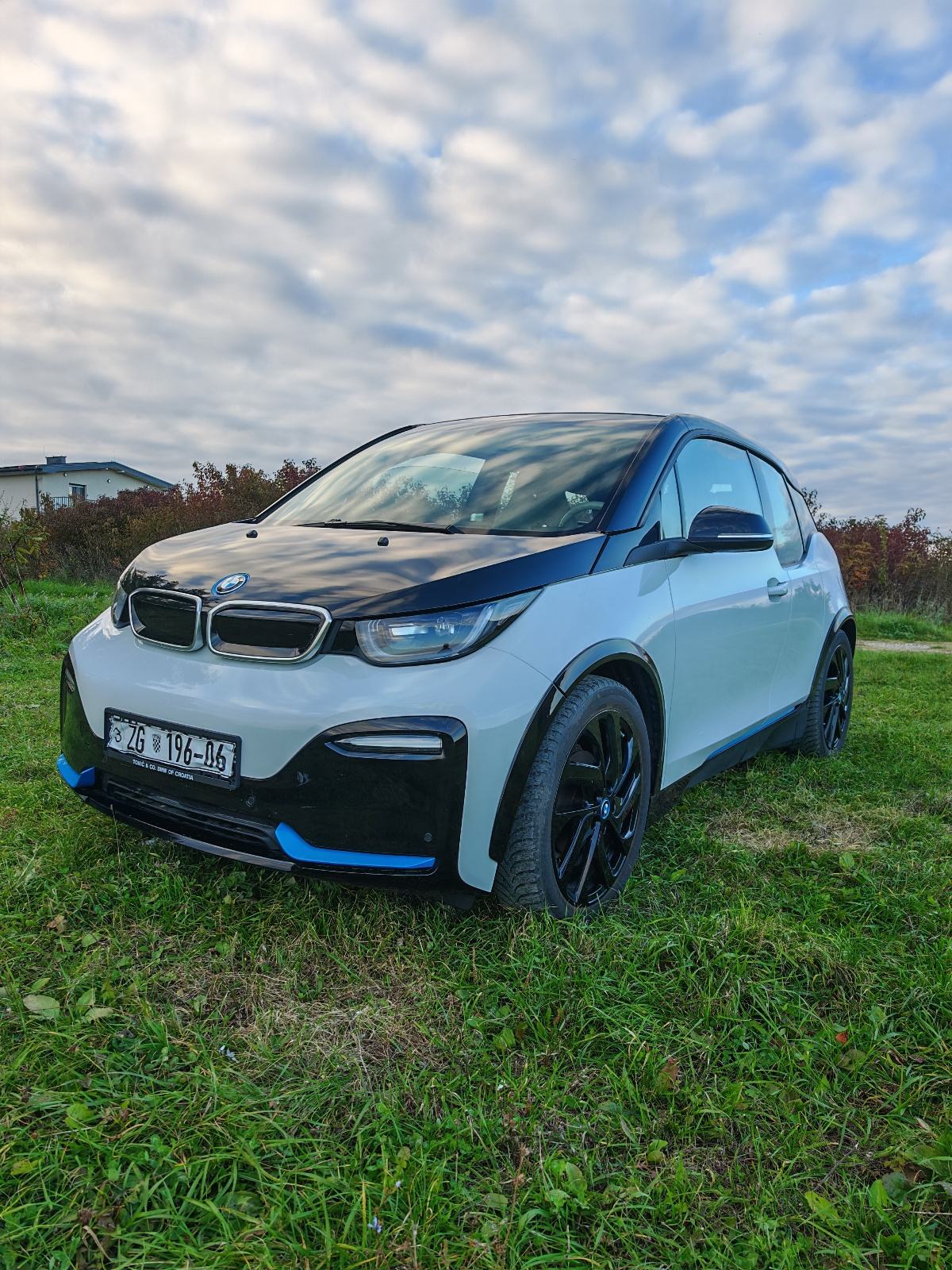 BMW i3 i3s automatik, pogled izvana - slika 1