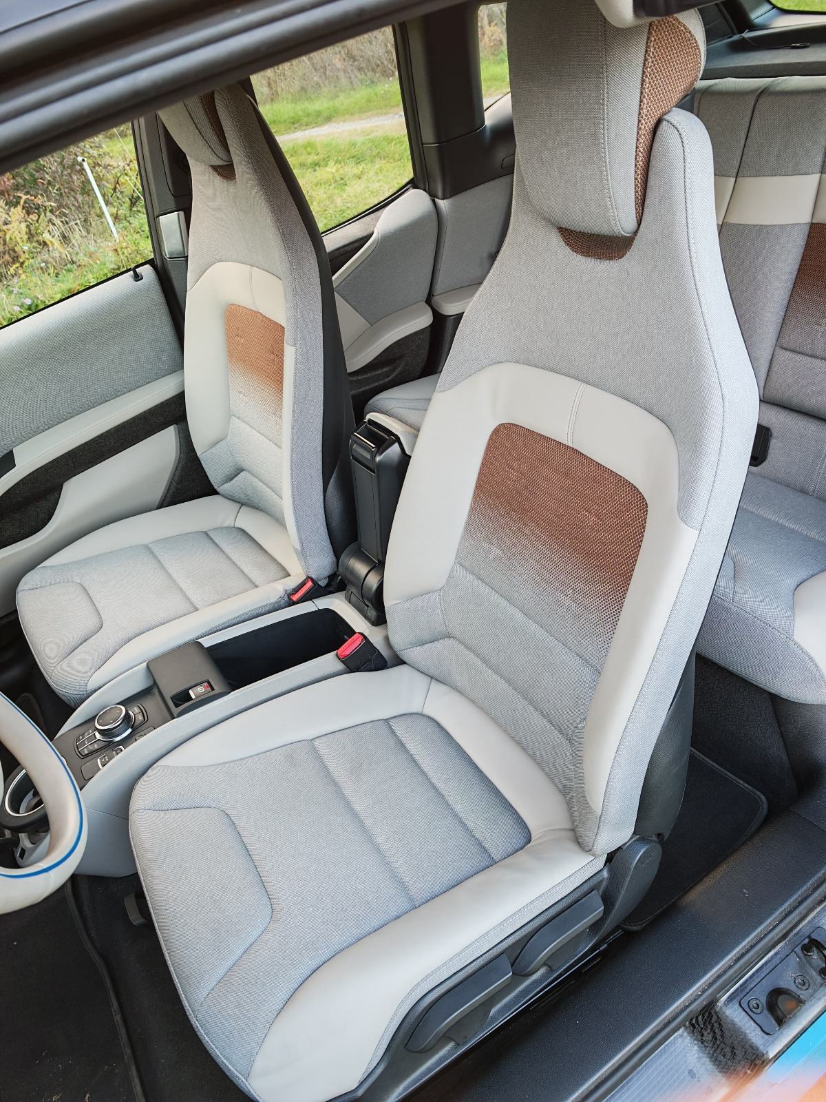 BMW i3 i3s automatik, fotografija 12