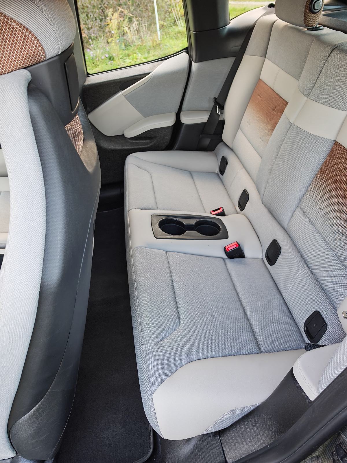 BMW i3 i3s automatik, fotografija 9