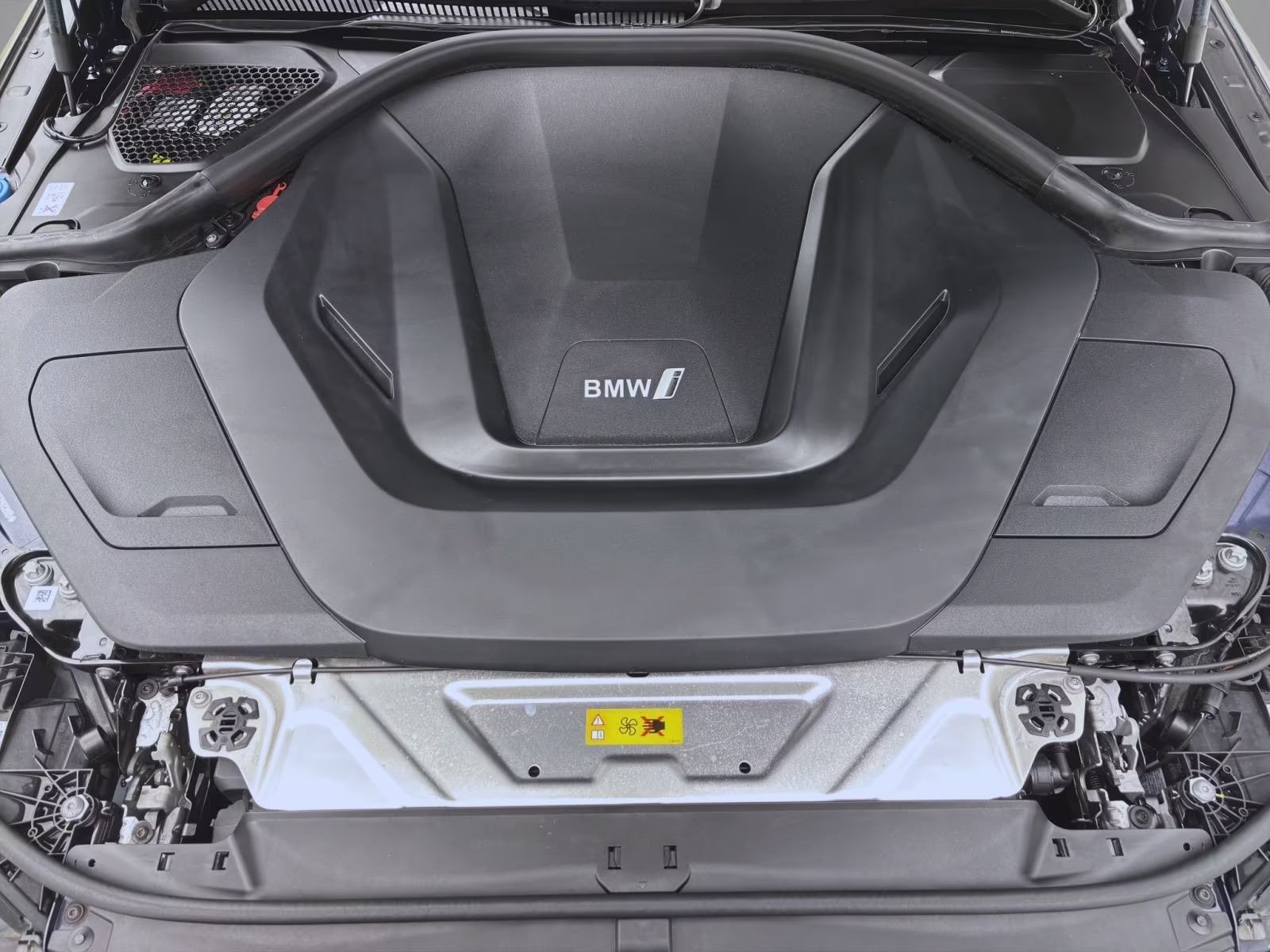 BMW i4 eDrive35 M-Sport * RJEŠAVAMO LEASING *, fotografija 11
