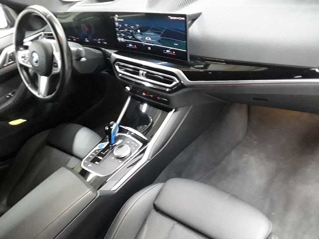 BMW i4 eDrive40 *40 g.uvozimo osobna i teretna vozila po želji*, fotografija 7