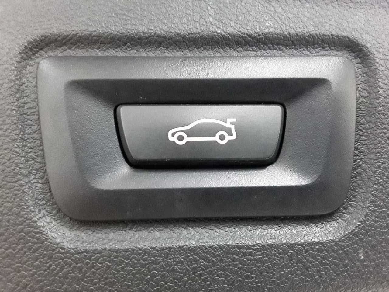 BMW i4 eDrive40 *40 g.uvozimo osobna i teretna vozila po želji*, fotografija 16