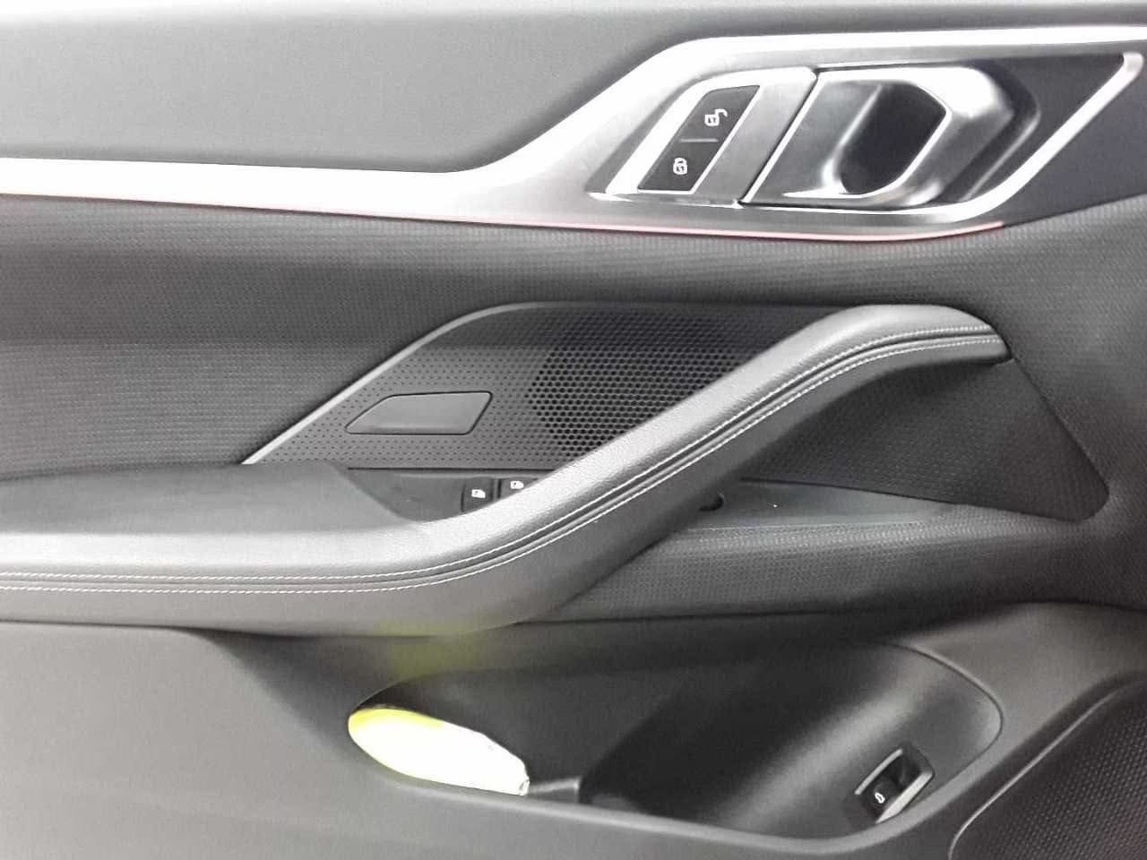 BMW i4 eDrive40 *40 g.uvozimo osobna i teretna vozila po želji*, fotografija 13