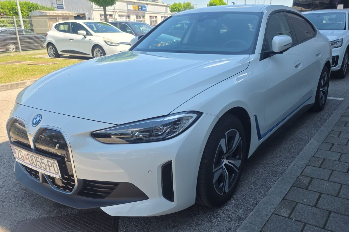 ➡️ BMW i4 eDrive40 84kWh VirtualCockpit LED NAVI PDC R-Cam Temp 2022., fotografija 2