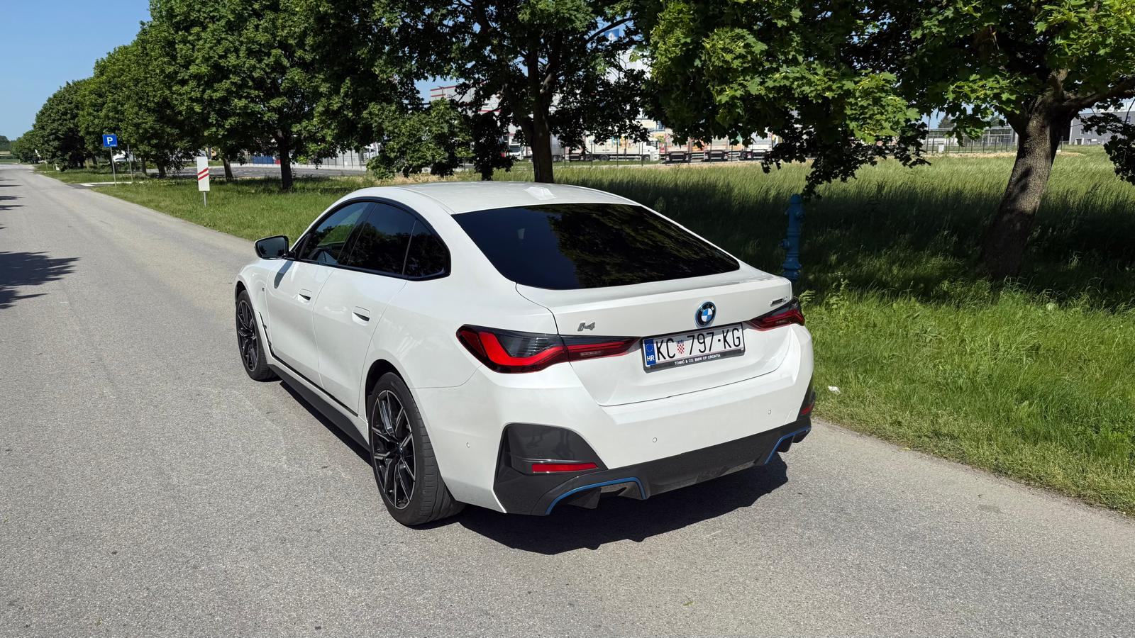 BMW i4 eDrive40 - Model M Sport, fotografija 5