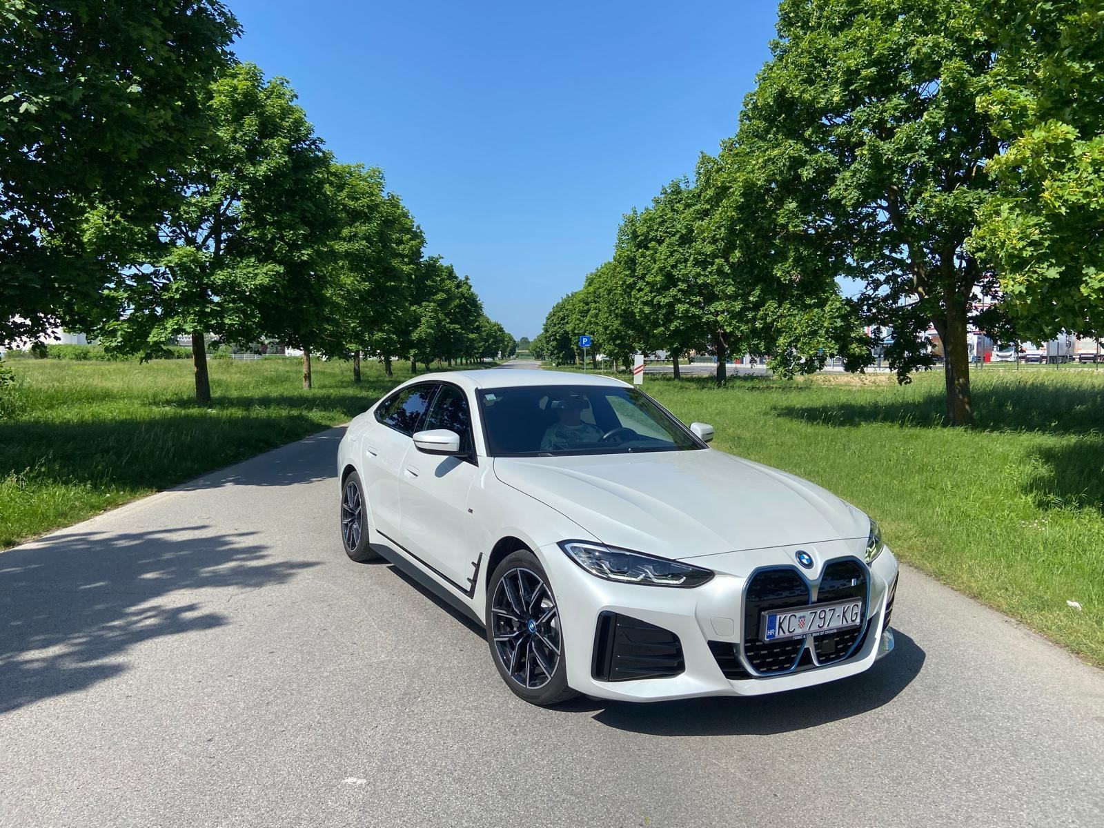 BMW i4 eDrive40 - Model M Sport, fotografija 10