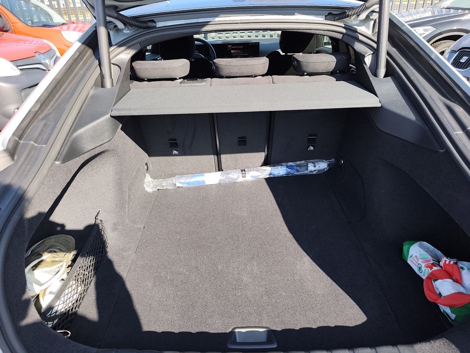 BMW i4 edrive40 ,M-Paket, NOVO ,450km,Garancija ,reg 02/2027, fotografija 12
