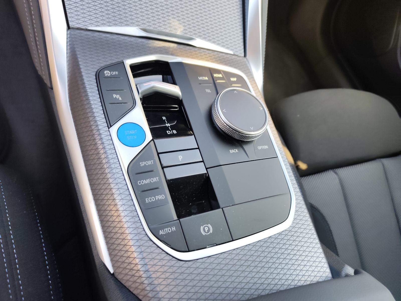 BMW i4 edrive40 ,M-Paket, NOVO ,450km,Garancija ,reg 02/2027, fotografija 11