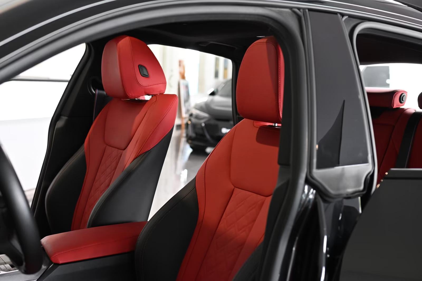 BMW i4 eDrive40 M Sport Pro | 340KS | HEAD-UP | 360KAM | INDIVIDUAL, fotografija 7