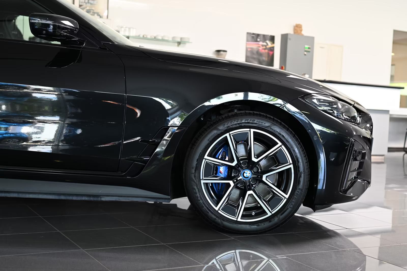 BMW i4 eDrive40 M Sport Pro | 340KS | HEAD-UP | 360KAM | INDIVIDUAL, fotografija 5