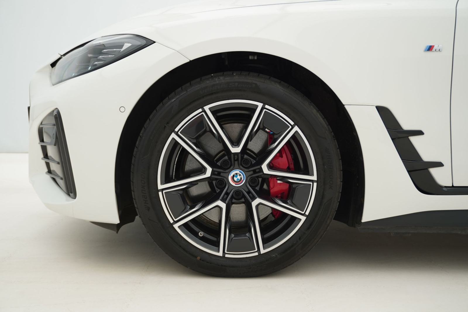 BMW i4 eDrive40 M Sport | Cjena uključuje troškove uvoza, fotografija 7